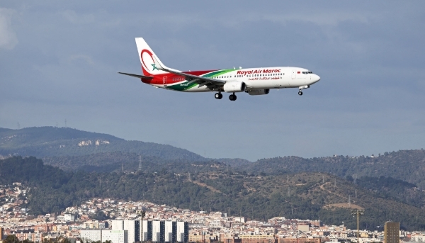 A Boeing 737 from Royal Air Maroc over Barcelona, Spain, January 2025.