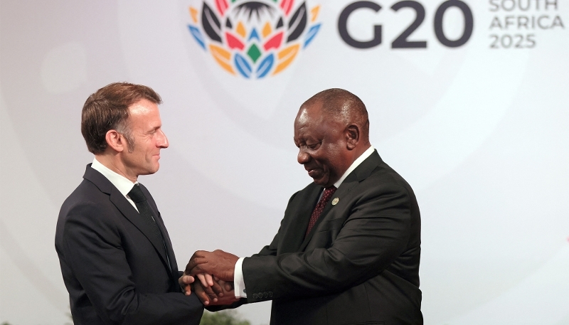 French President Emmanuel Macron with his South African counterpart in Johannesburg on 22 November 2025. 
