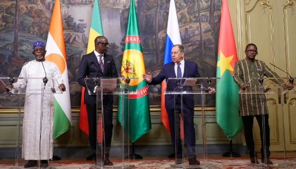 Niger Foreign Minister Bakary Yaou Sangare, Mali's Foreign Minister Abdoulaye Diop, Russian Foreign Minister Sergei Lavrov and Burkina Faso Foreign Minister Karamoko Jean Marie Traore in Moscow on 3 April 2025.