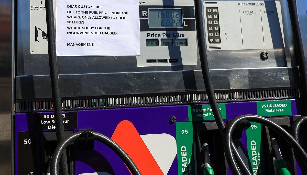 A message at a petrol station warns customers of current restrictions, Cape Town, South Africa, 31 March 2026.