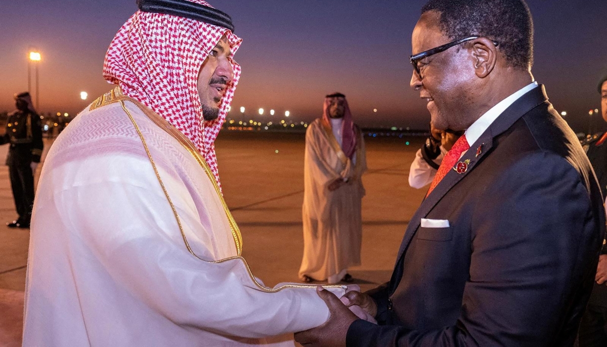 The President of the Republic of Malawi, Lazarus McCarthy Chakwera, arrives in Riyadh on November, 9, 2023 to attend the Saudi-Arab-African Economic Conference.