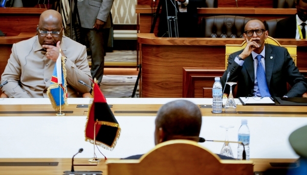 DRC President Félix Tshisekedi (left) and his Rwandan counterpart Paul Kagame in Luanda, Angola, 6 July 2022.