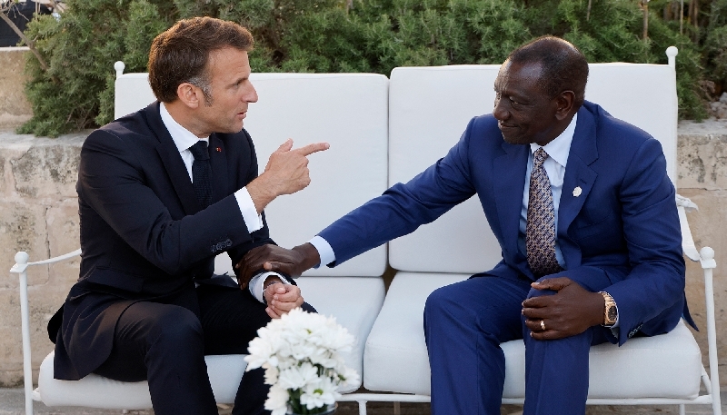 French President Emmanuel Macron and his Kenyan counterpart William Ruto at the G7 summit in Borgo Egnazia, Italy, on 14 June 2024.