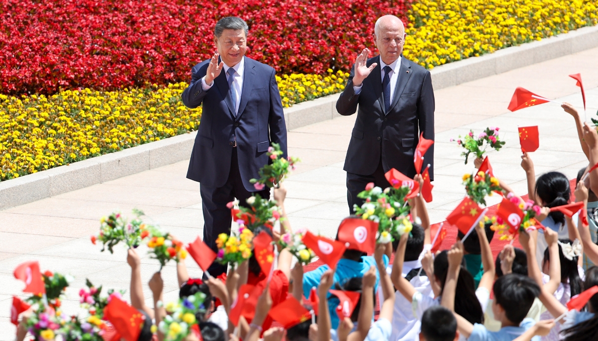 Chinese President Xi Jinping and Tunisian President Kais Saied in Beijing, 31 May 2024.