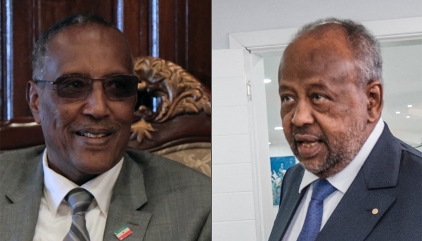 President of Somaliland Muse Bihi (left) and Ismaïl Omar Guelleh, President of Djibouti.