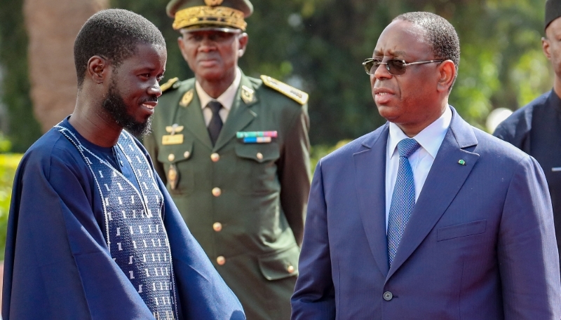 Bassirou Diomaye Faye and Macky Sall during the transfer of power on 28 March 2024 in Dakar.