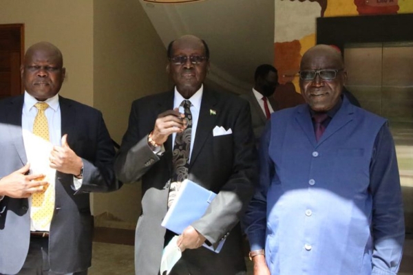 Peace talks for South Sudan in Naivasha on 8 March with Pagan Amum Okiech, Barnaba Marial Benjamin and Paul Malong Awan(from left to right).