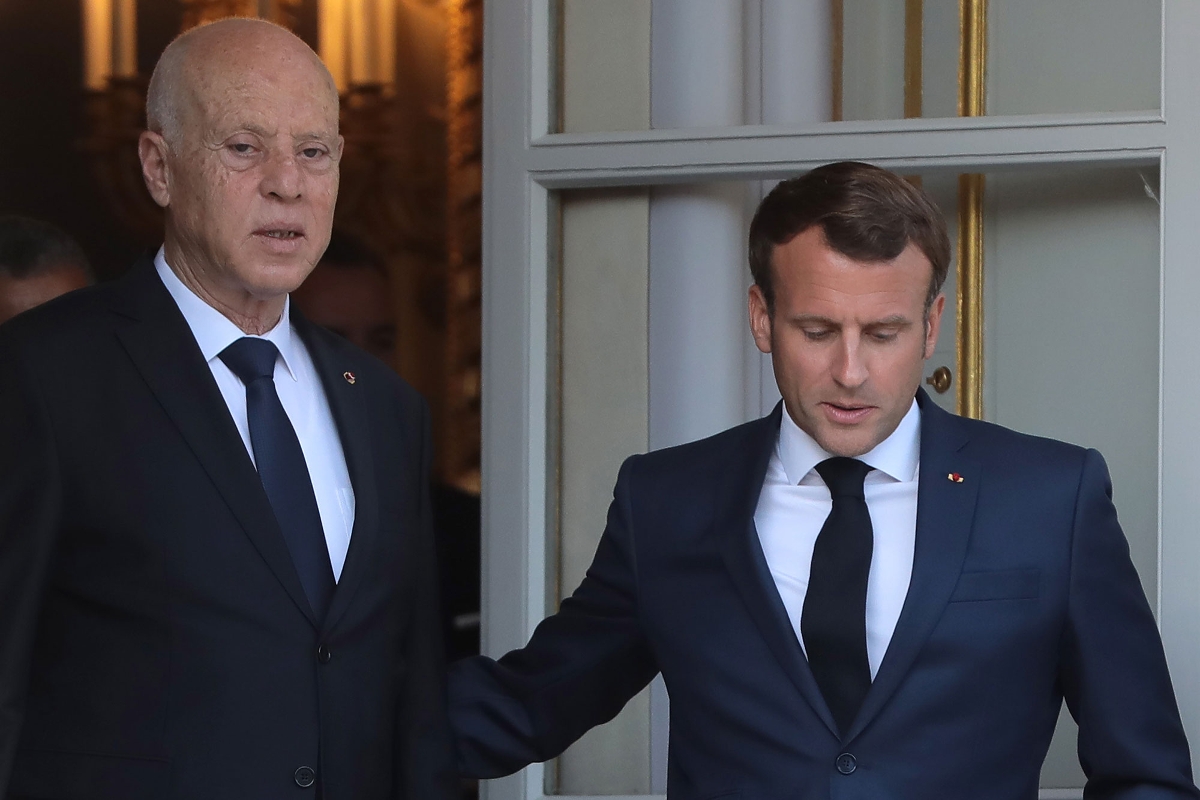 Kaïs Saïed and Emmanuel Macron during a meeting at the Elysée in June 2020.