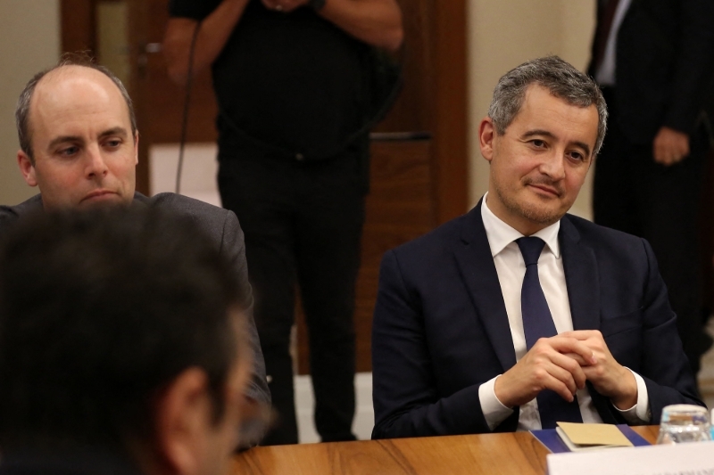 Interior Minister Gérald Darmanin (right) alongside Alexandre Diebolt, in Algiers on 9 October 2022.